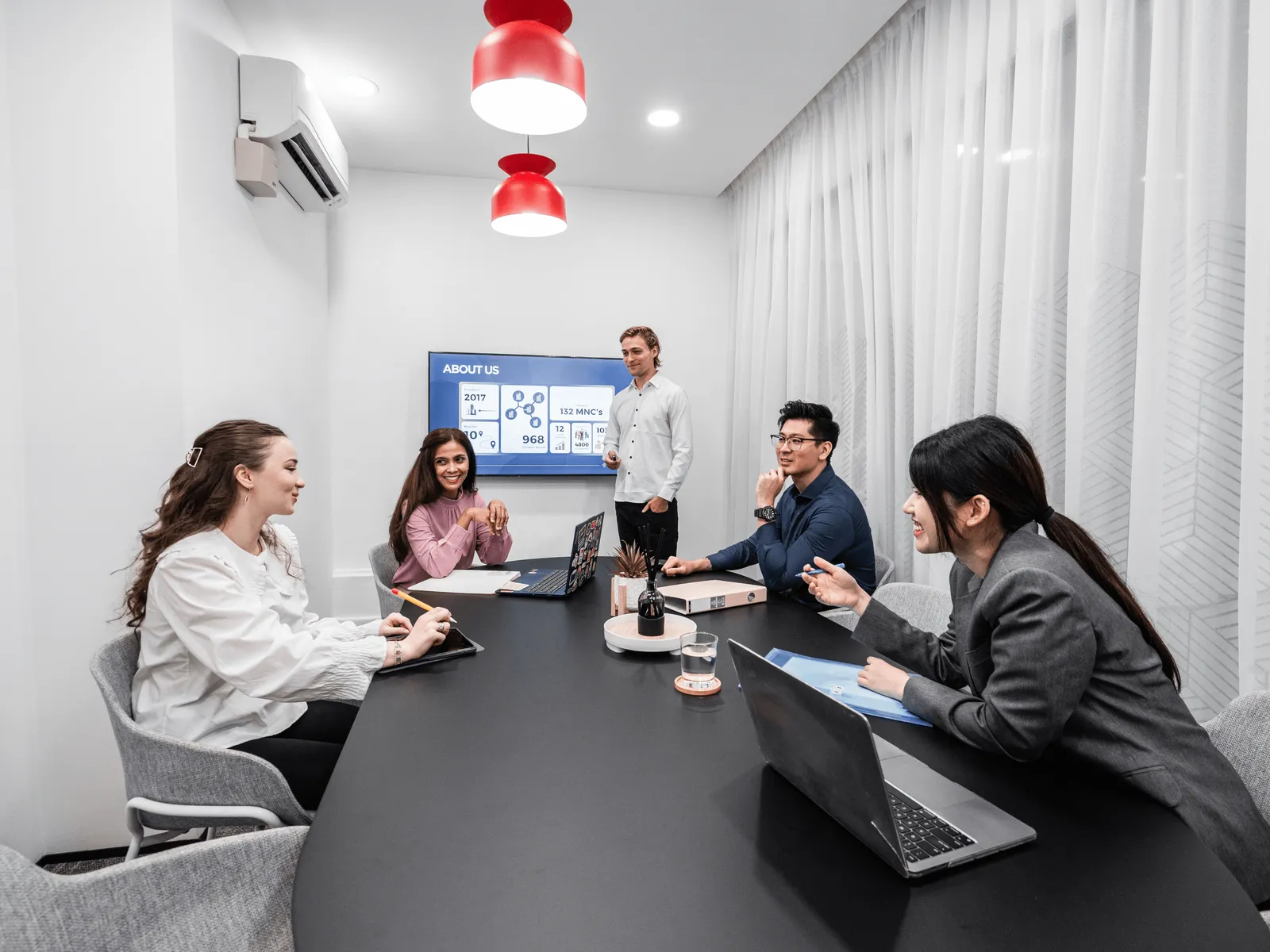 Hybrid Remote Roles Expand the Talent Pool