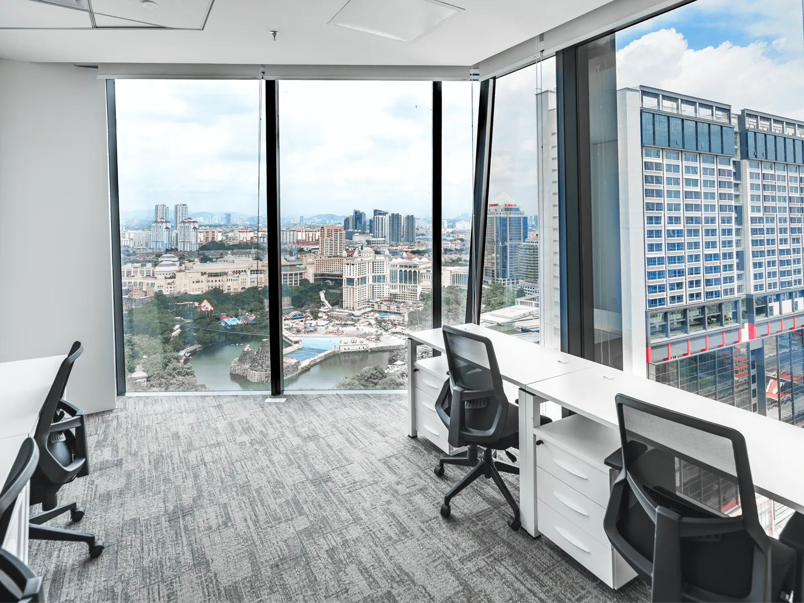 INFINITY8 Private Offices