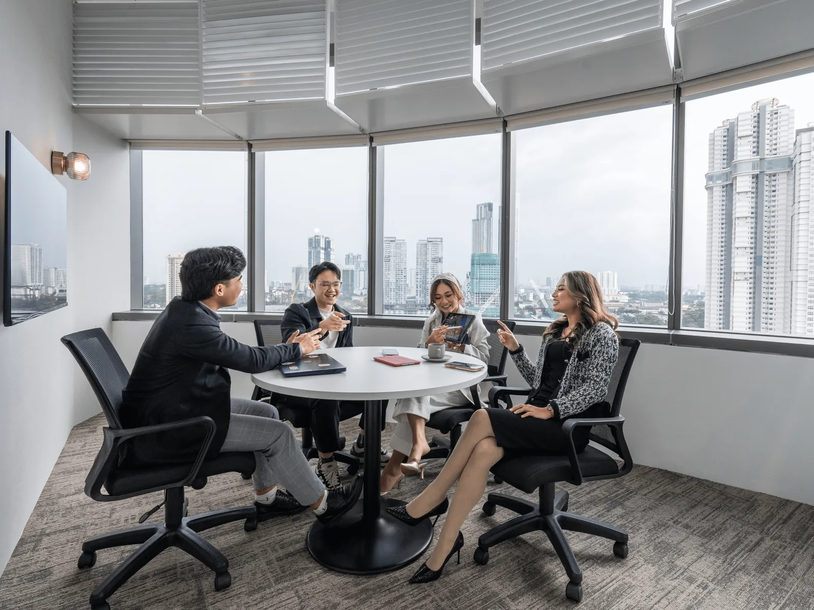 High Employee Turnover? How INFINITY8 Improves Employee Retention 5 INFINITY8s Approach to Reducing Staff Attrition Tools 2